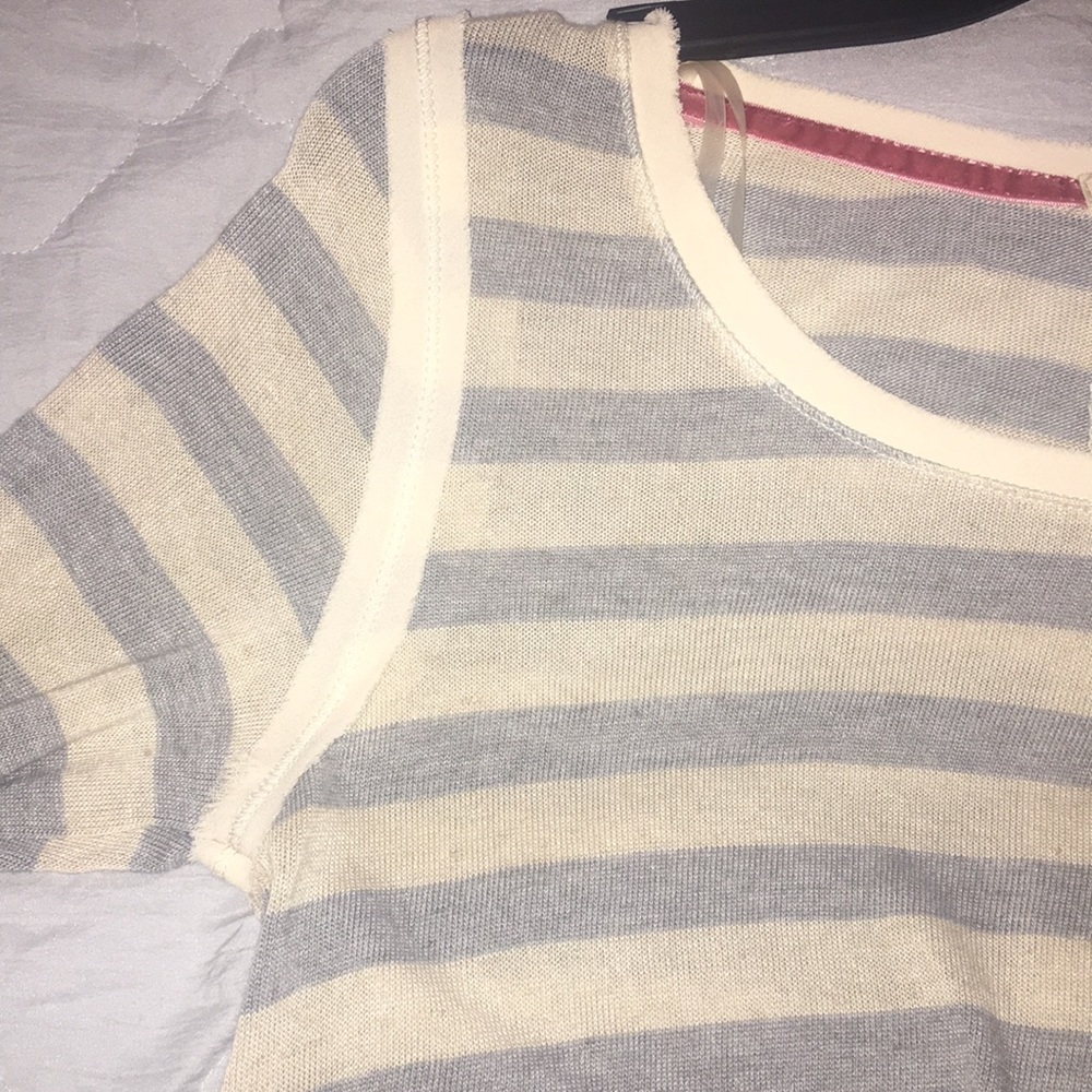 Sweater - Picture 5 of 6